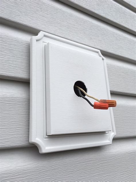 horizontal electrical box for vertical outdoor lights|outside light fixture outlet box.